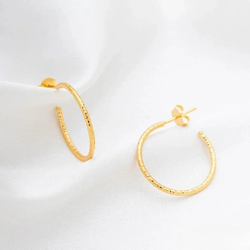 Brinco Essencial Argola Minimalista - Banhado a Ouro 18K